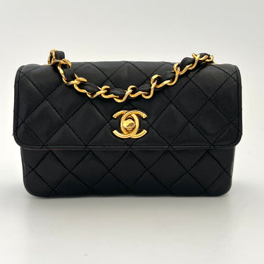 Cute Chanel mini in black leather ref. 7940