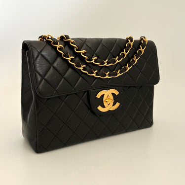 Chanel Jumbo black leather vintage ref. 7942